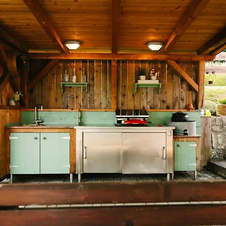 Homestead Lukec - Archery, Bbq, Escape Room, Kayaking