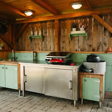 Homestead Lukec - Archery, Bbq, Escape Room, Kayaking Lejlighed