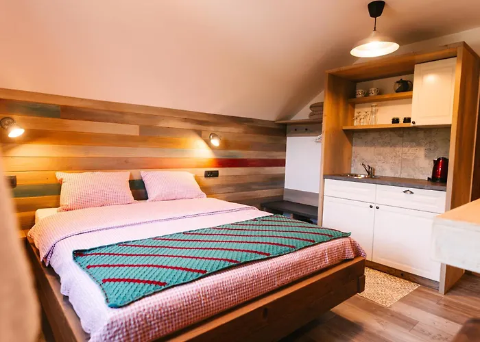 Homestead Lukec - Archery, Bbq, Escape Room, Kayaking