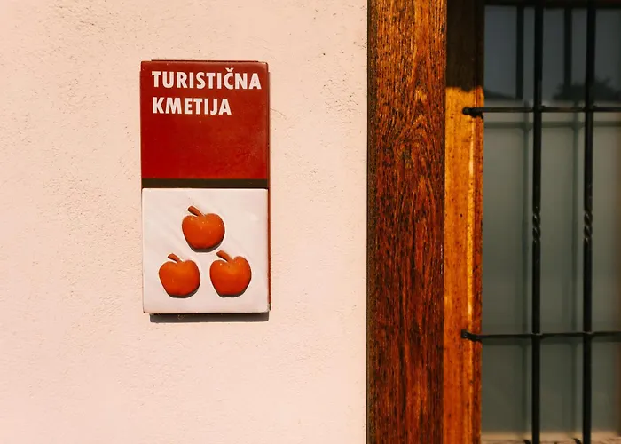 Lejlighed Homestead Lukec - Archery, Bbq, Escape Room, Kayaking Kostel